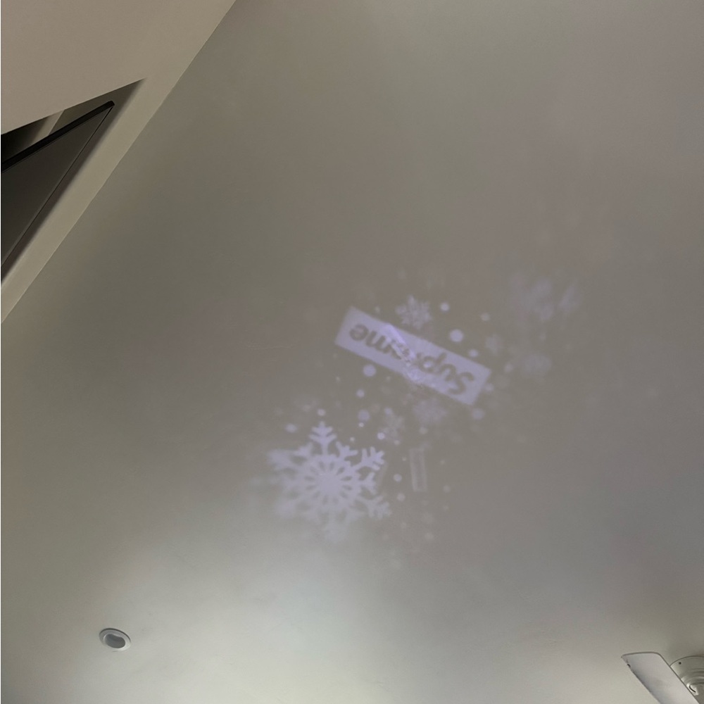 Supreme Star Tree Topper Projector - Picture 4 of 4